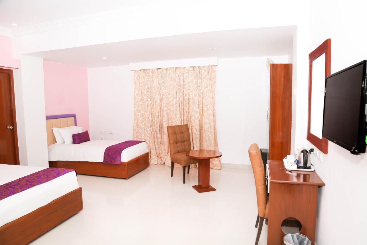 Sbk Park Inn Kanchipuram Buitenkant foto